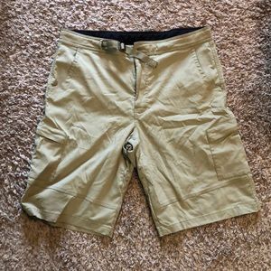 Prana Men’s Breathe Khaki shorts XL